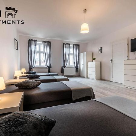J&J Apartments Lazienna 30 - 12 Torun Bagian luar foto