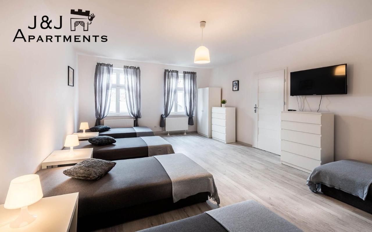 J&J Apartments Lazienna 30 - 12 Torun Bagian luar foto