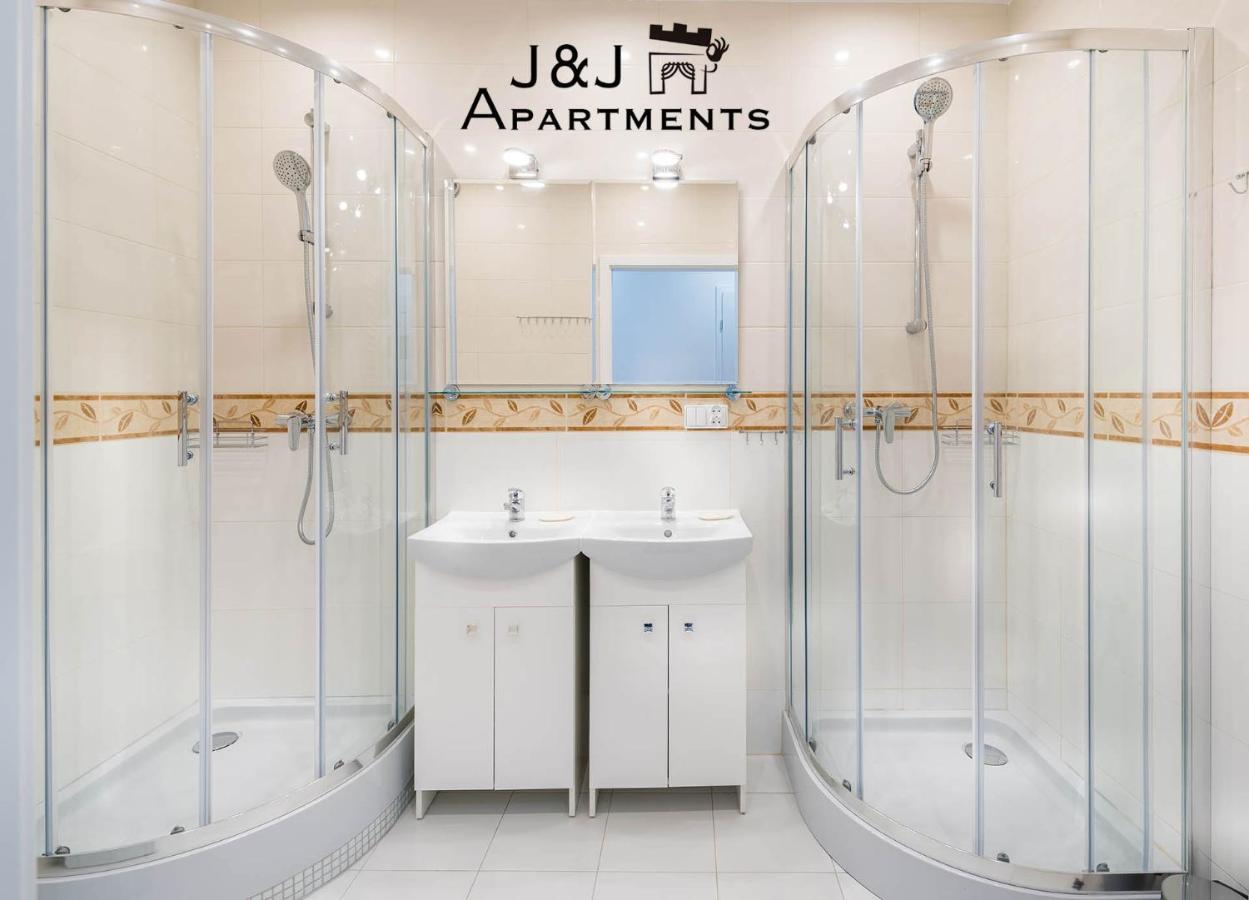 J&J Apartments Lazienna 30 - 12 Torun Bagian luar foto