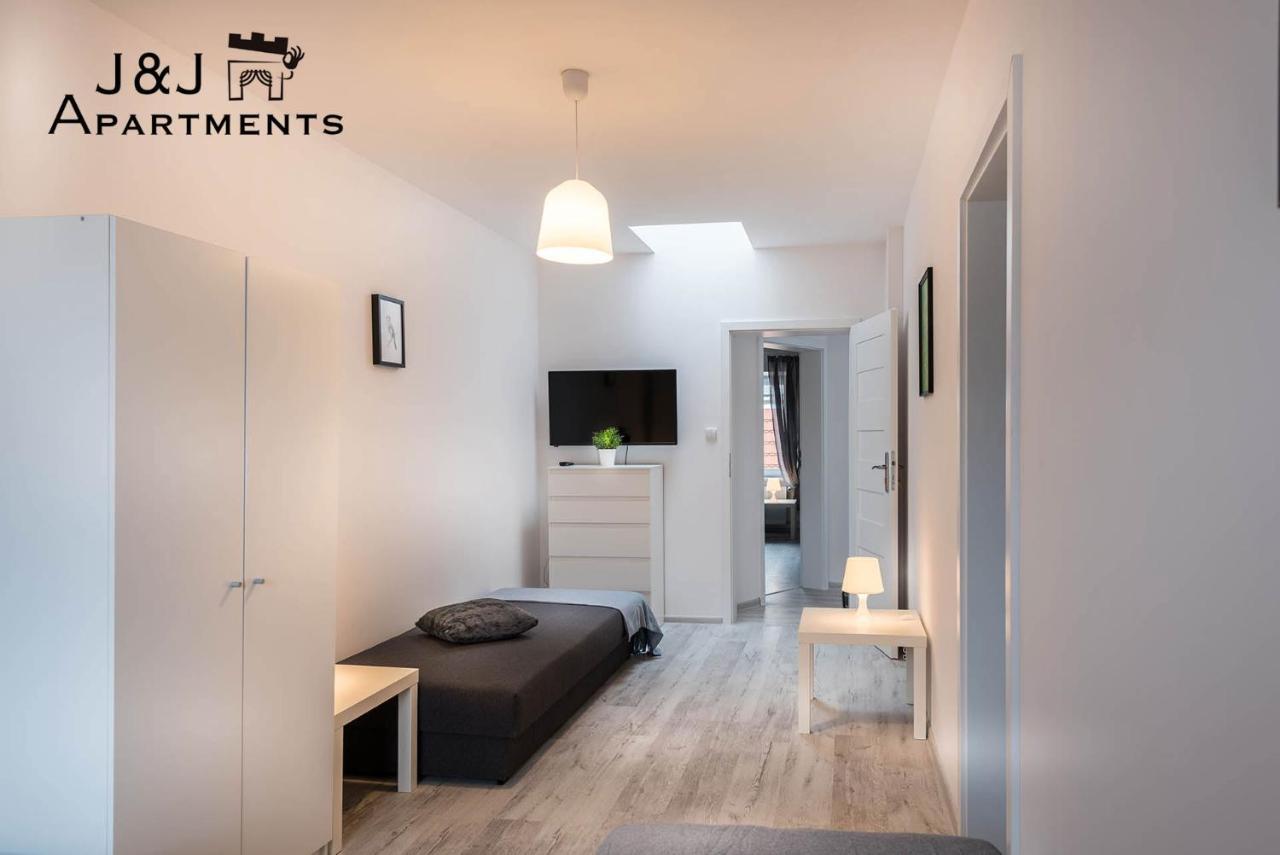 J&J Apartments Lazienna 30 - 12 Torun Bagian luar foto