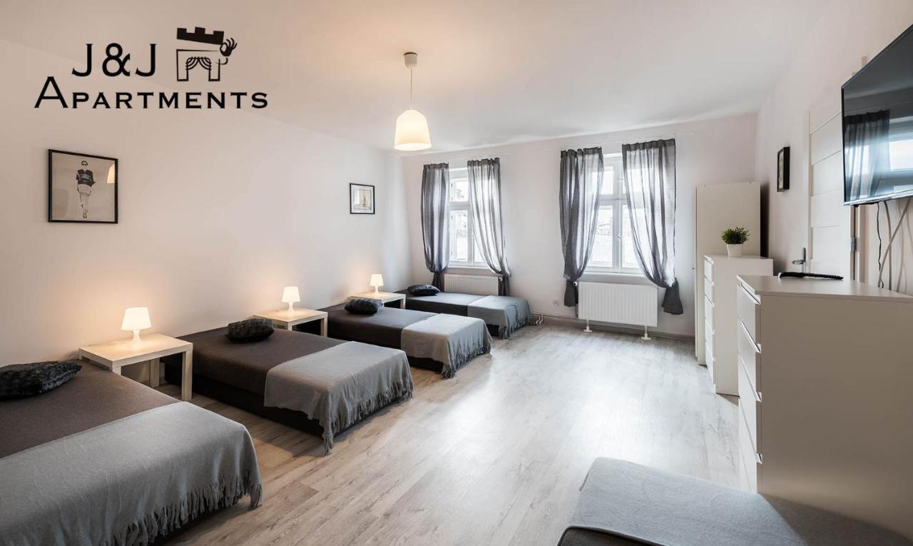 J&J Apartments Lazienna 30 - 12 Torun Bagian luar foto