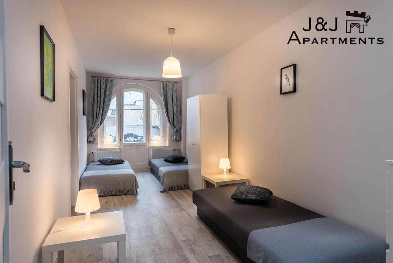 J&J Apartments Lazienna 30 - 12 Torun Bagian luar foto