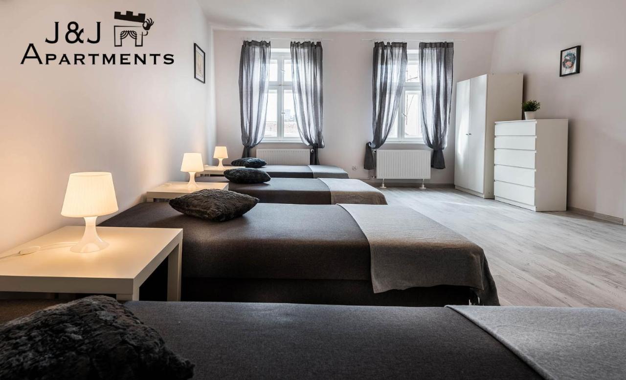 J&J Apartments Lazienna 30 - 12 Torun Bagian luar foto