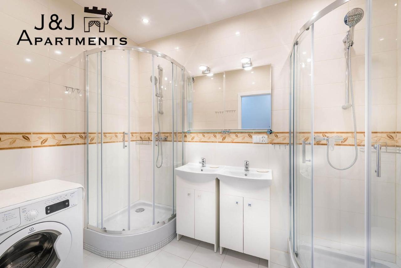 J&J Apartments Lazienna 30 - 12 Torun Bagian luar foto